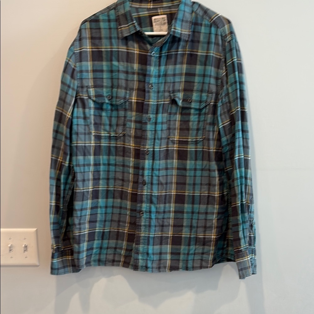 Mossimo Supply Co. Blue and Green Casual Button Down Shirt